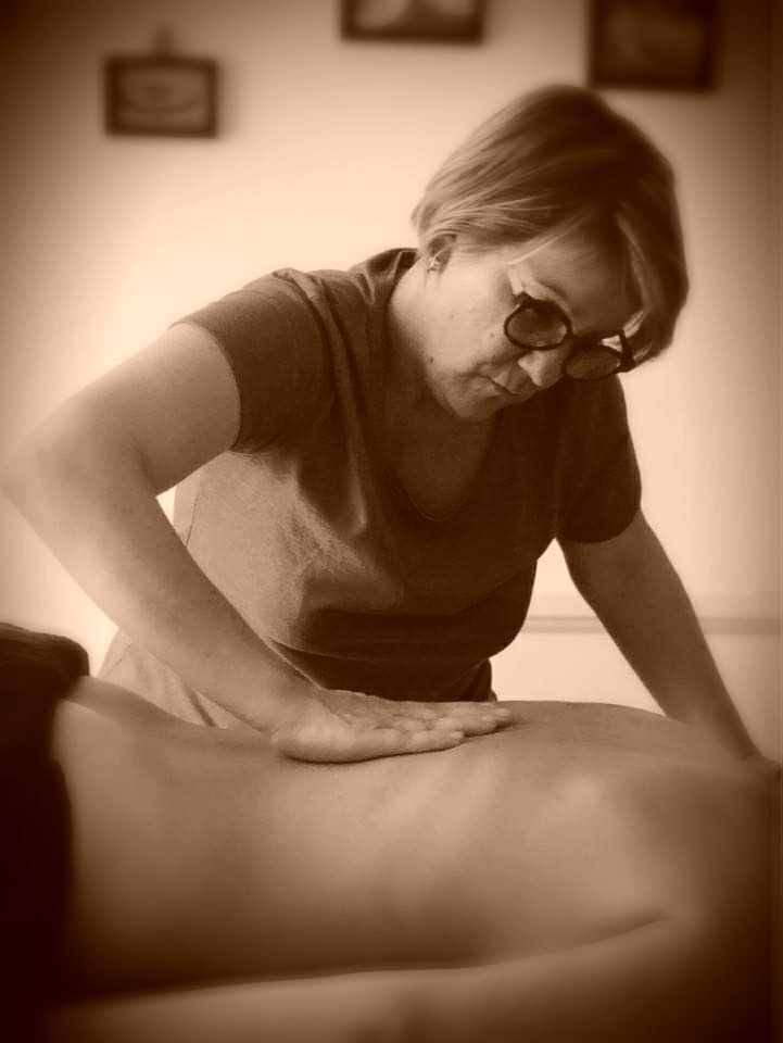 Photo d'Agnès en massage M5C pour le bas du dos